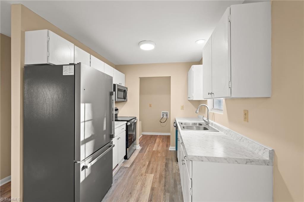 property viewer photo 8