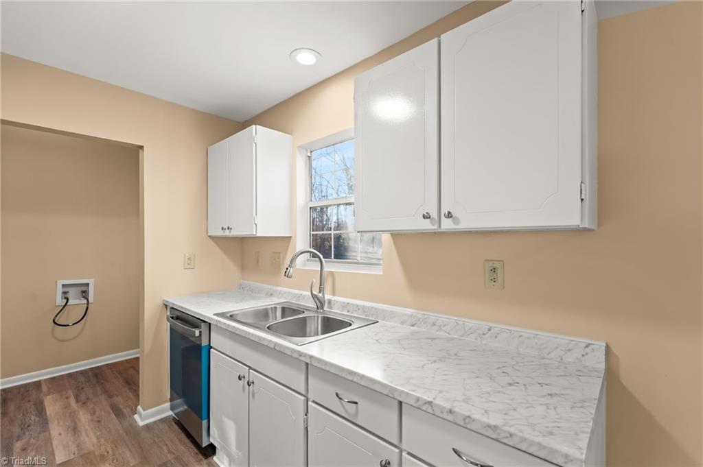 property viewer photo 9