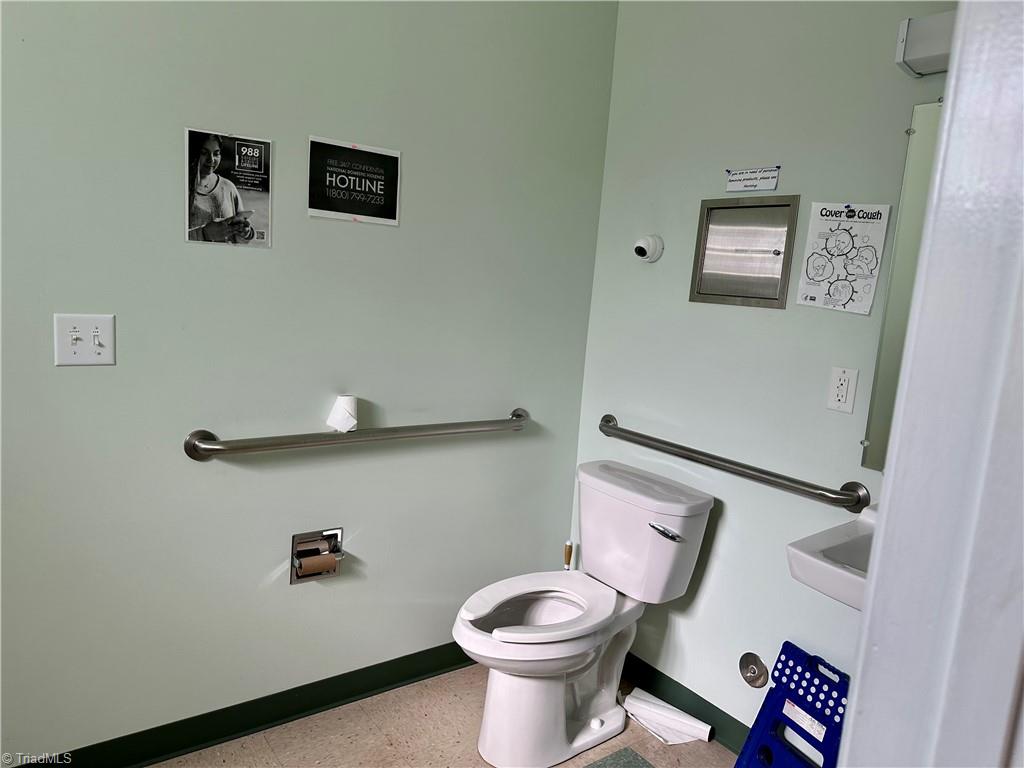 main property photo 11