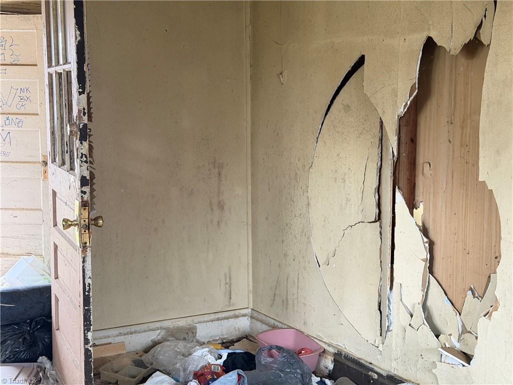 property viewer photo 23