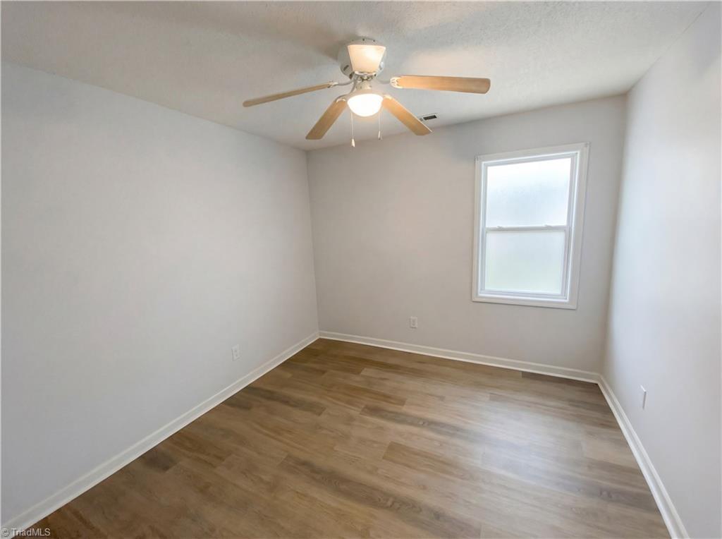 property viewer photo 10