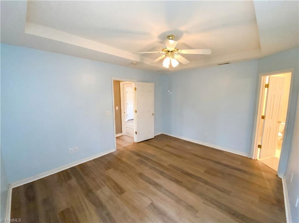 property viewer photo 6