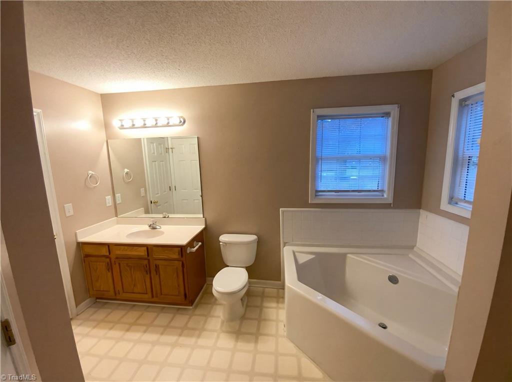 property viewer photo 9