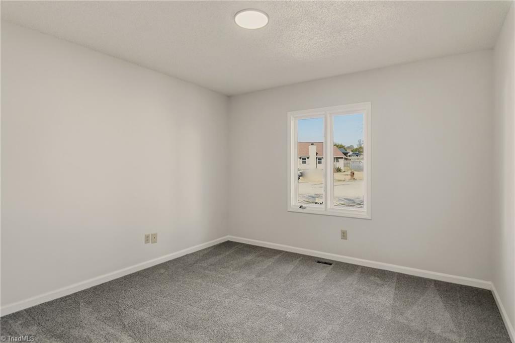 property viewer photo 10
