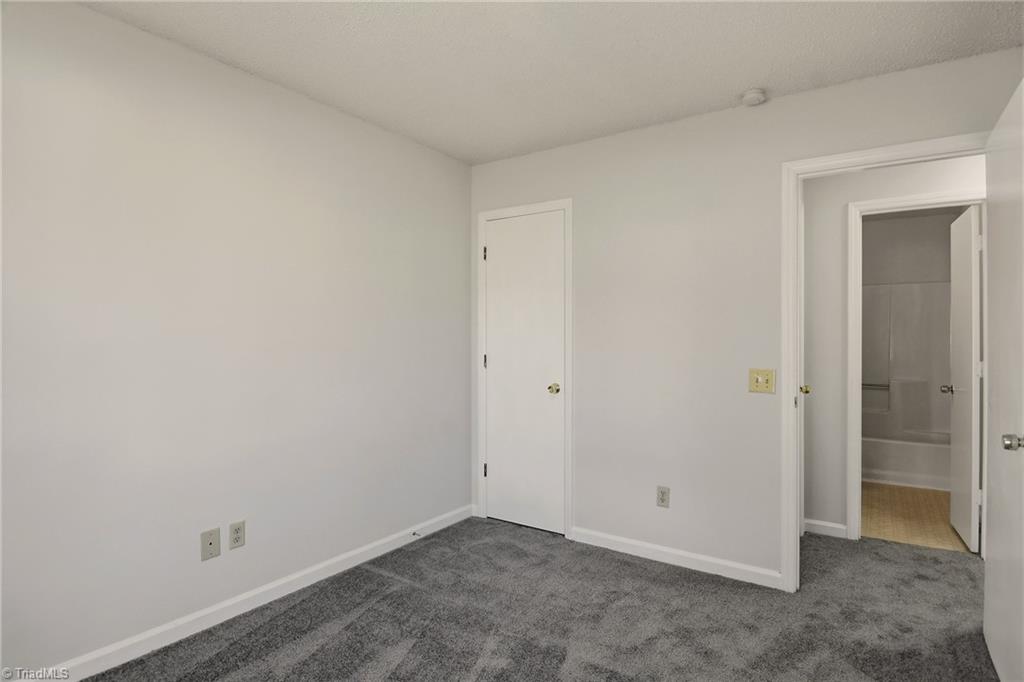 property viewer photo 13