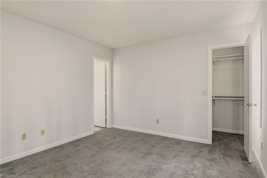 property viewer photo 17