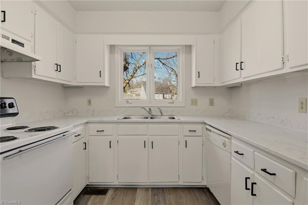 property viewer photo 8