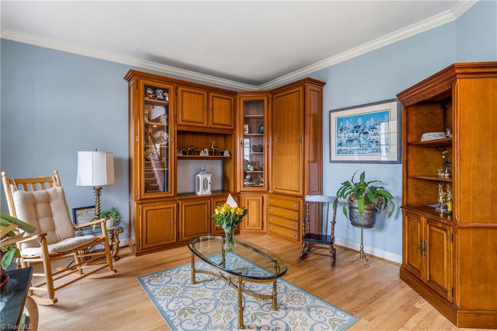 property viewer photo 13