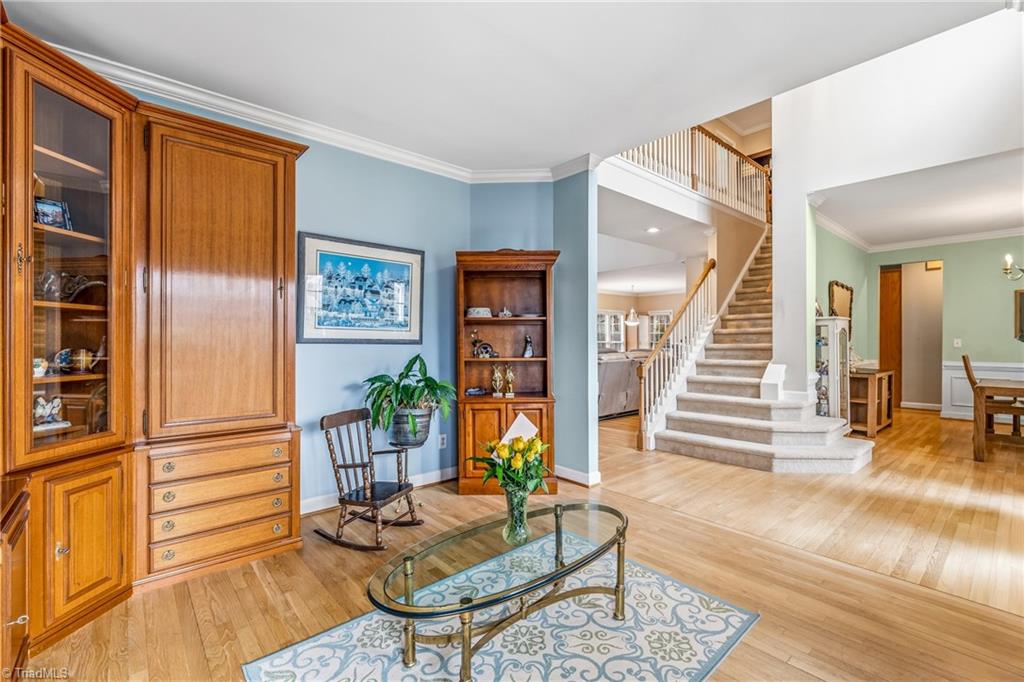 property viewer photo 14