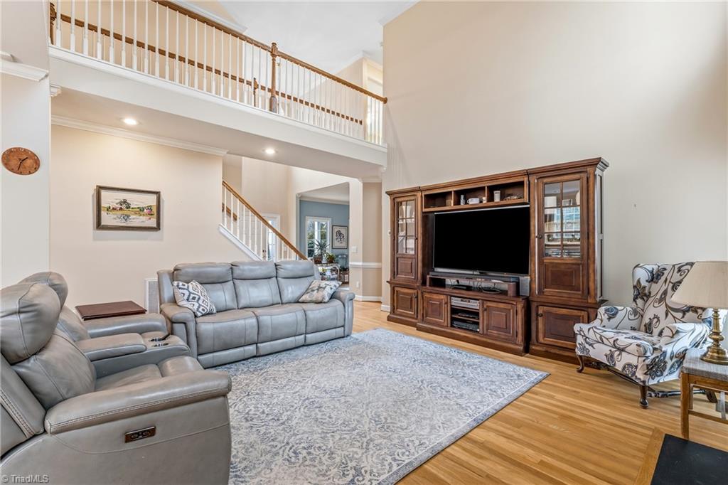 property viewer photo 26