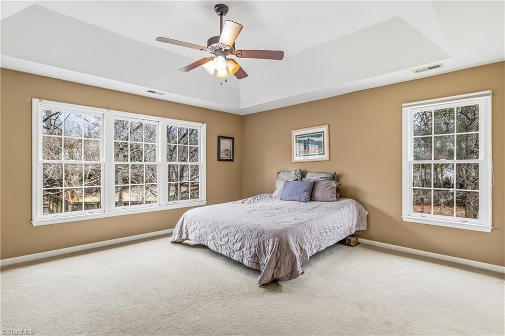 property viewer photo 36