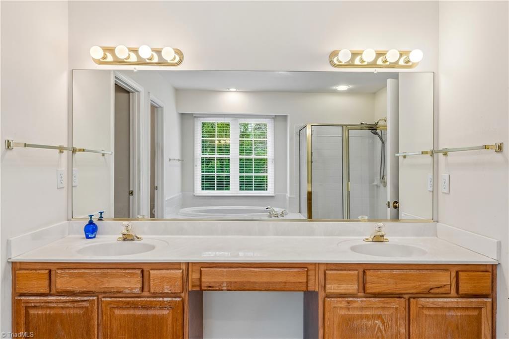 property viewer photo 43