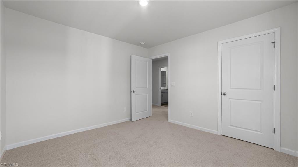 property viewer photo 20