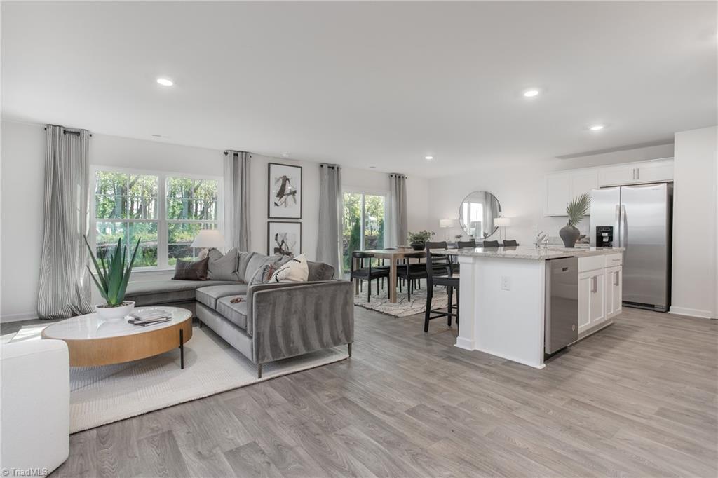 property viewer photo 1