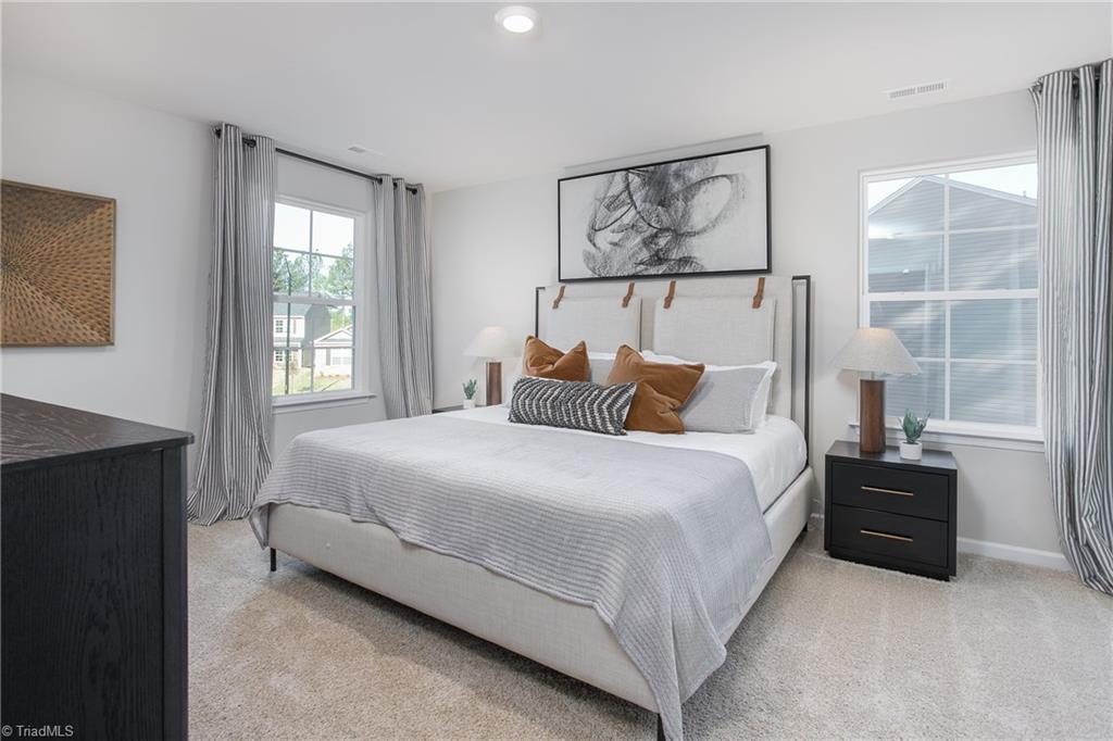 property viewer photo 16