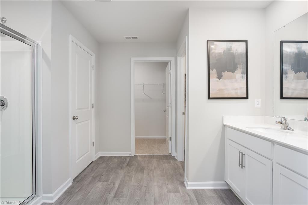 property viewer photo 19