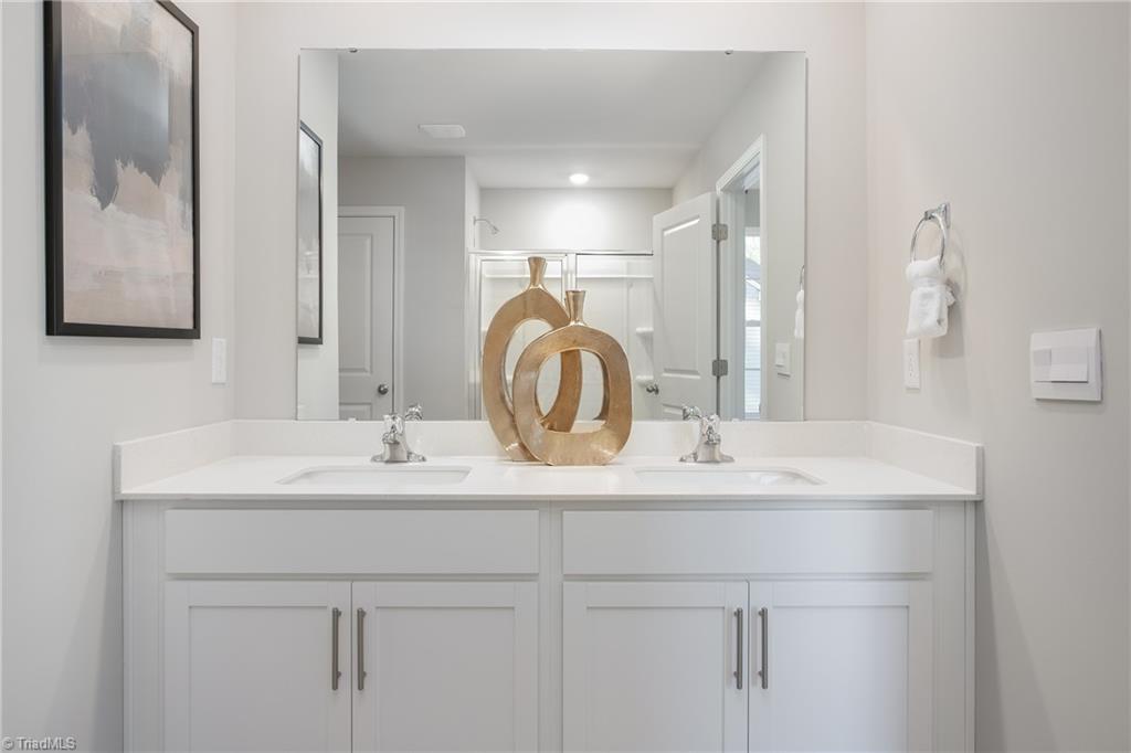 property viewer photo 21