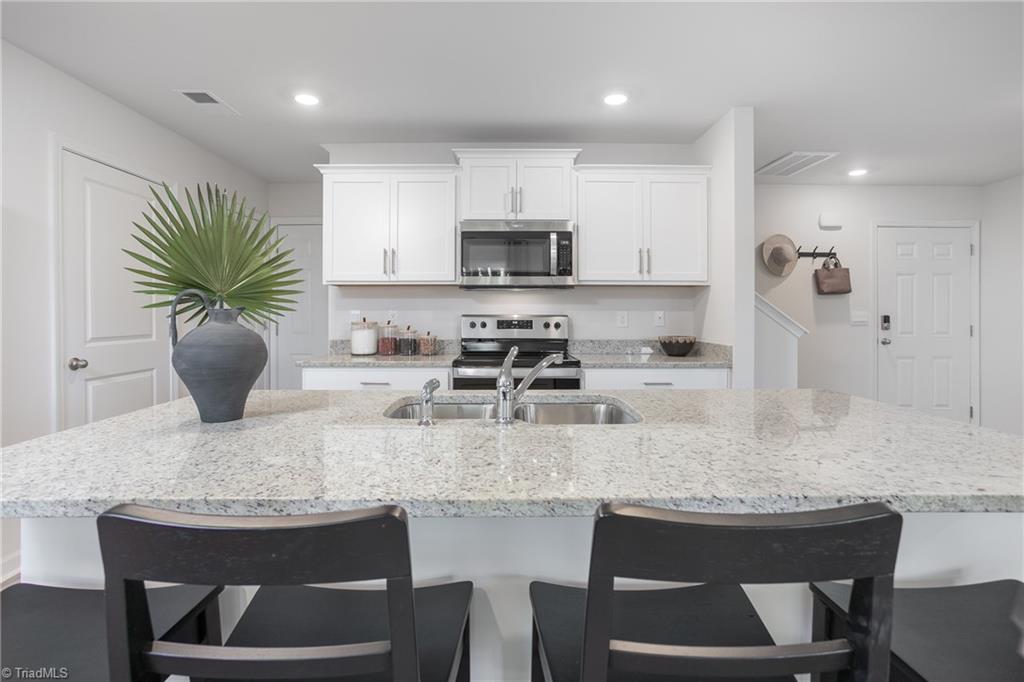 property viewer photo 9