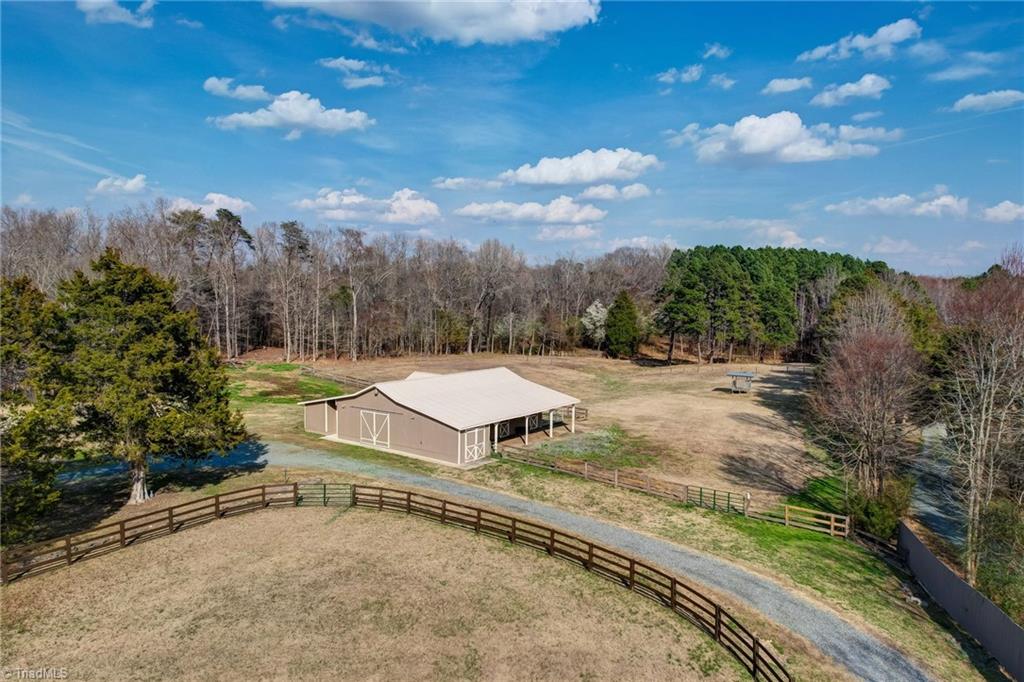 main property photo 32