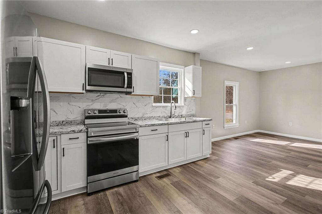 property viewer photo 10