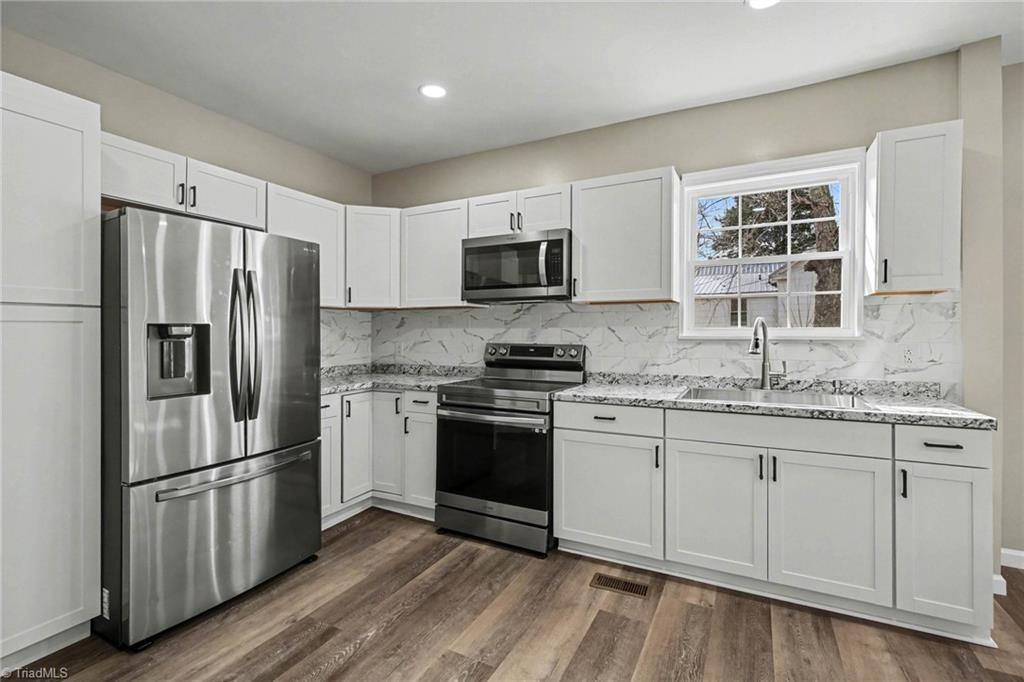 property viewer photo 11