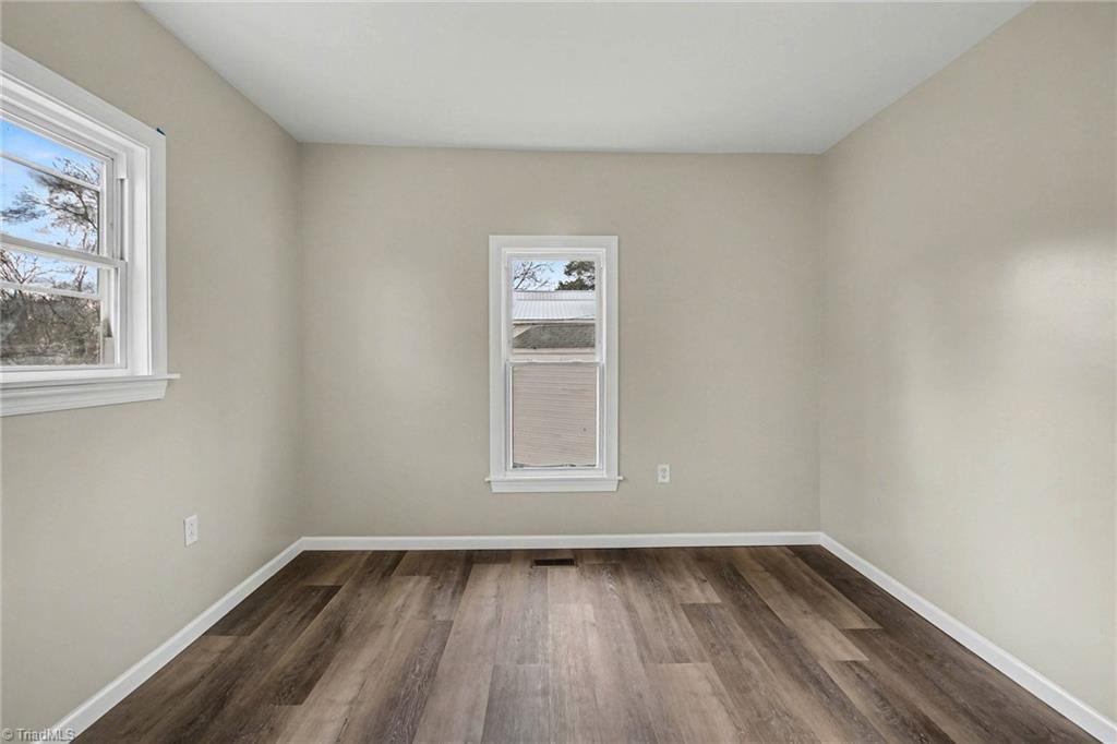 property viewer photo 13