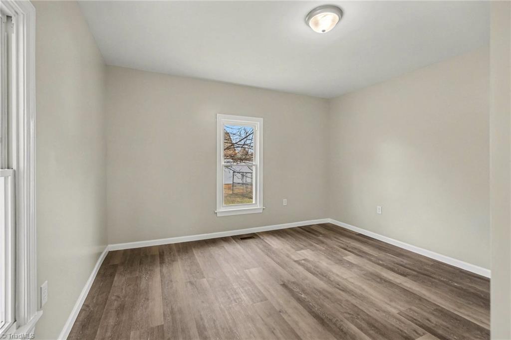property viewer photo 15