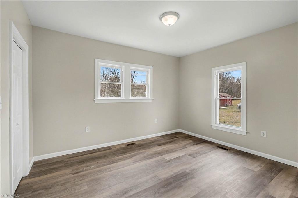 property viewer photo 17