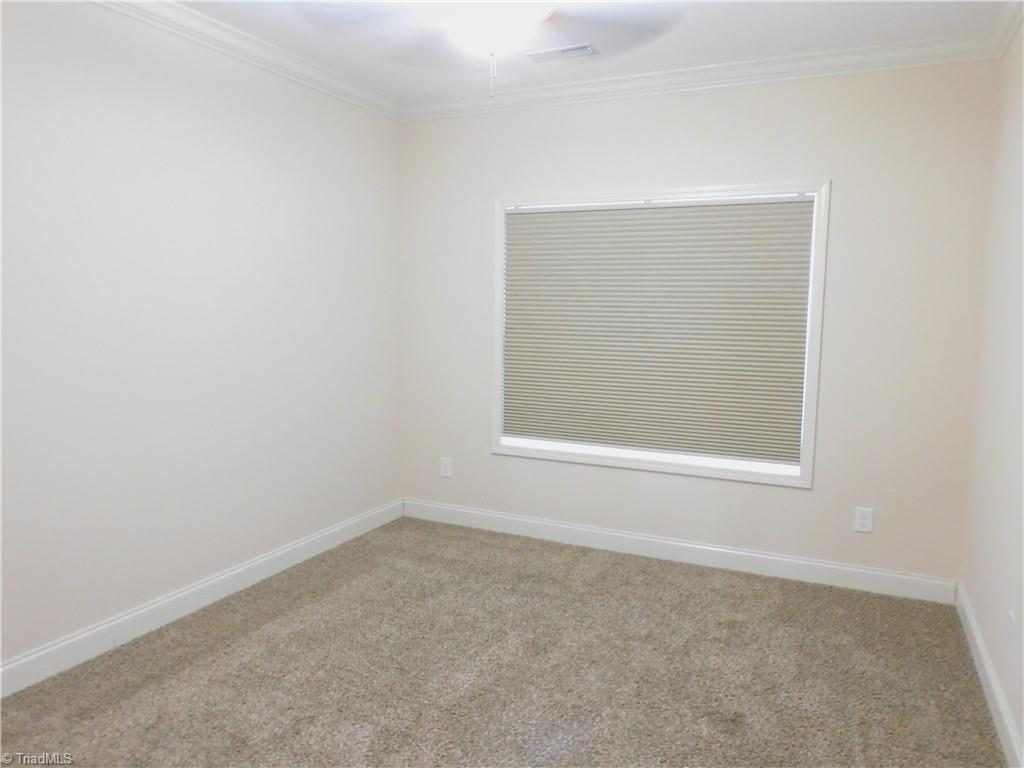 property viewer photo 12