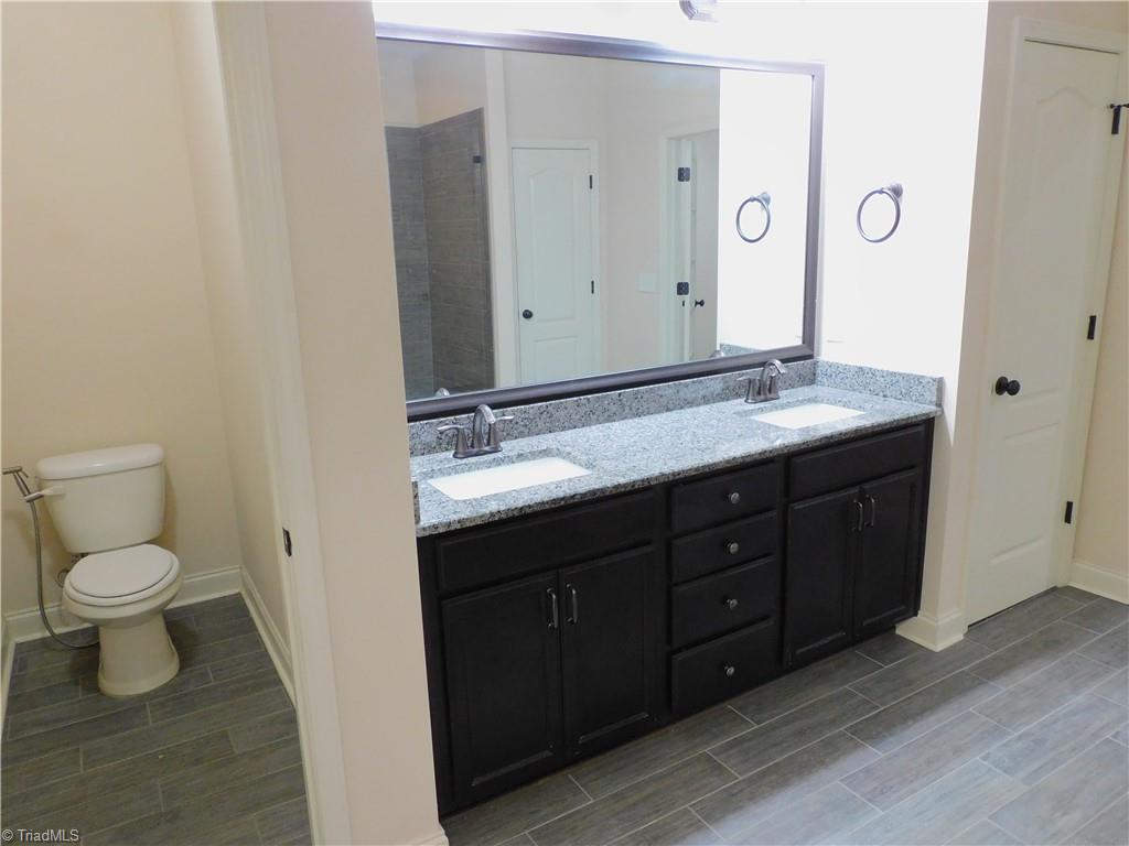 property viewer photo 20