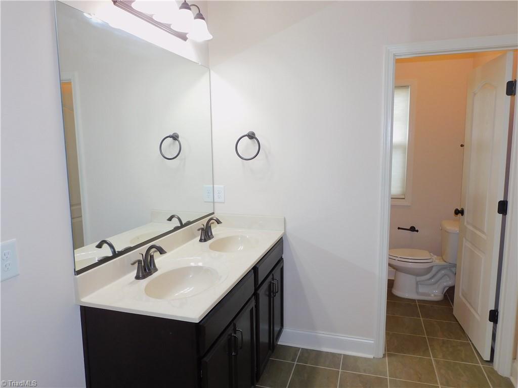 property viewer photo 23