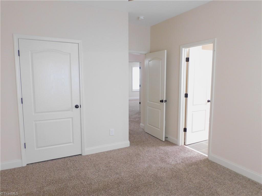 property viewer photo 25