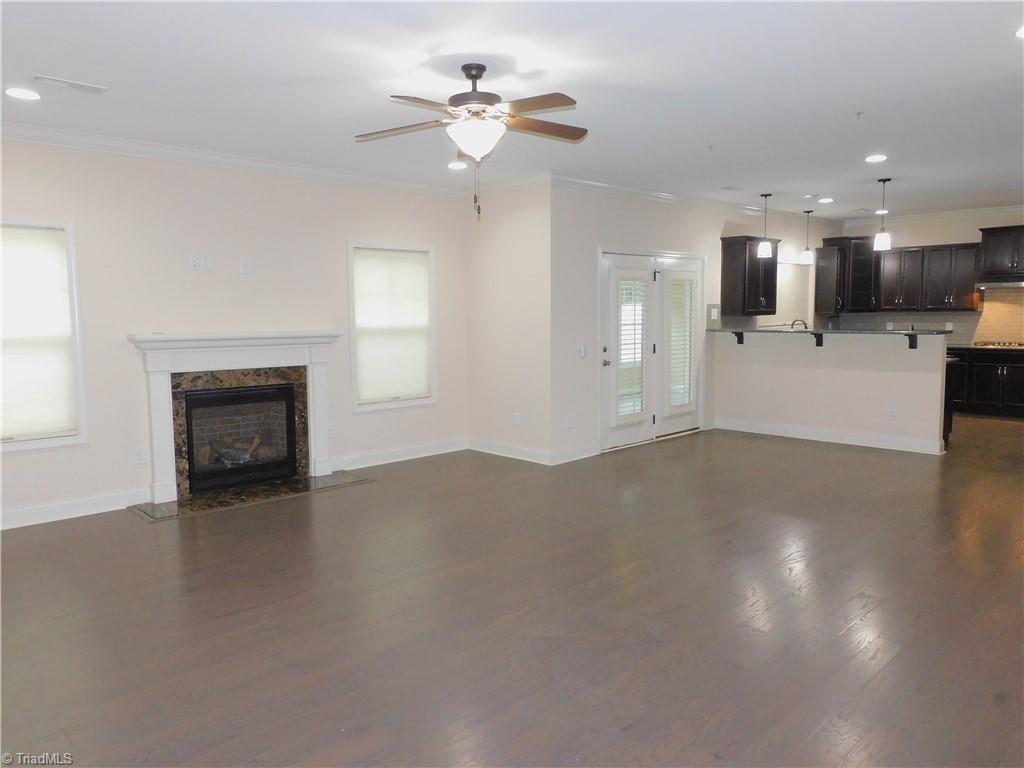 property viewer photo 3