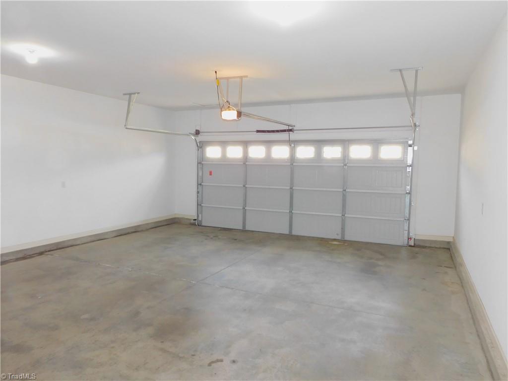 property viewer photo 35