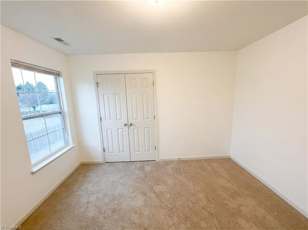 property viewer photo 12