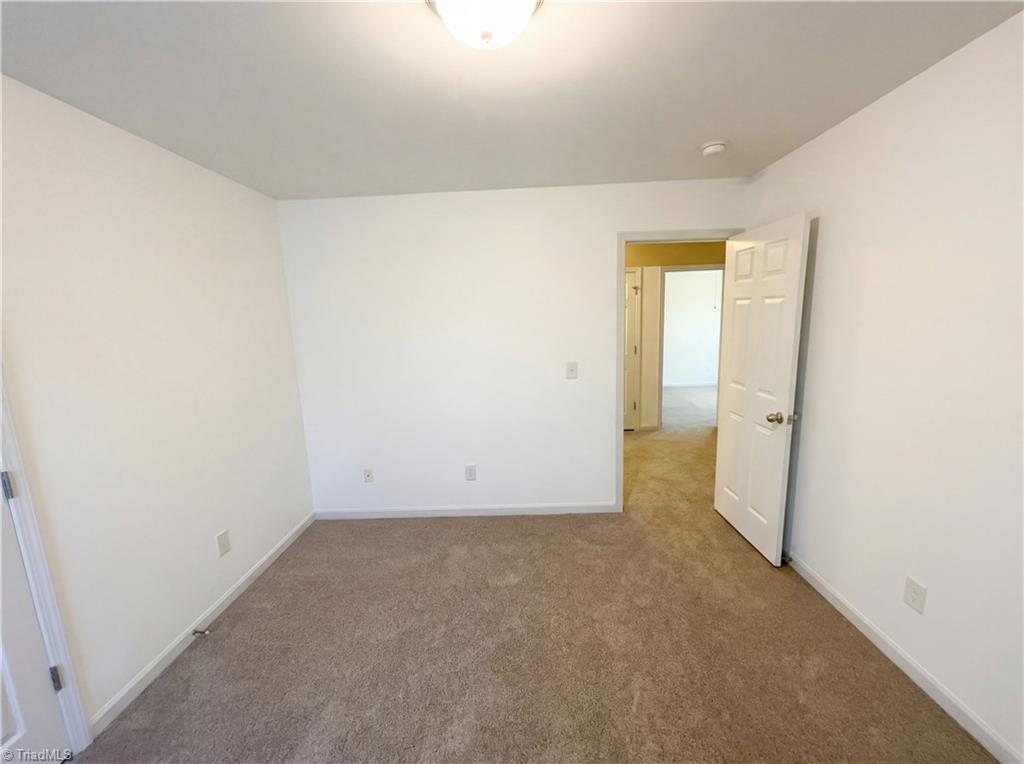 property viewer photo 13