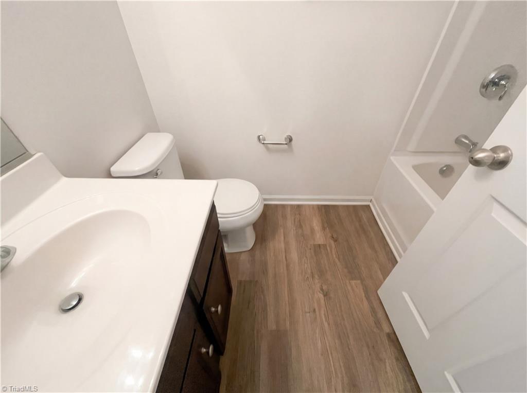 property viewer photo 16