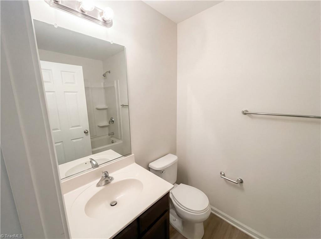 property viewer photo 17