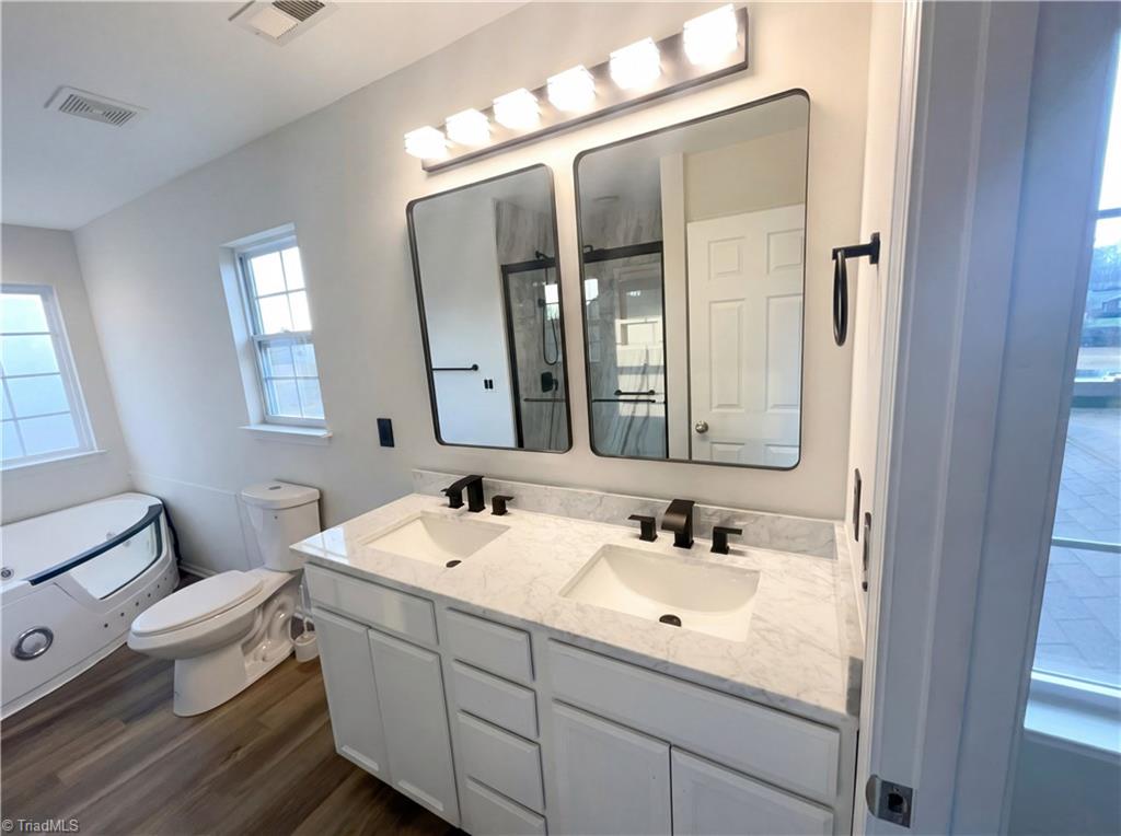 property viewer photo 23