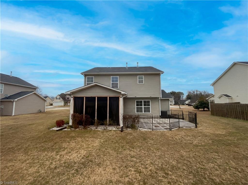 property viewer photo 4