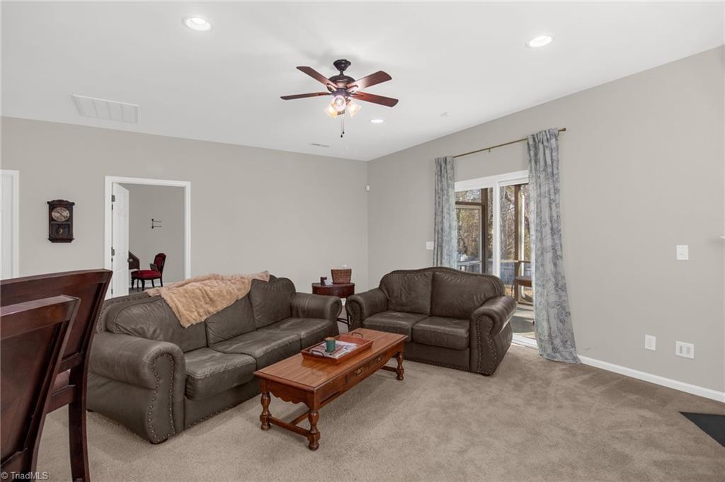 property viewer photo 15