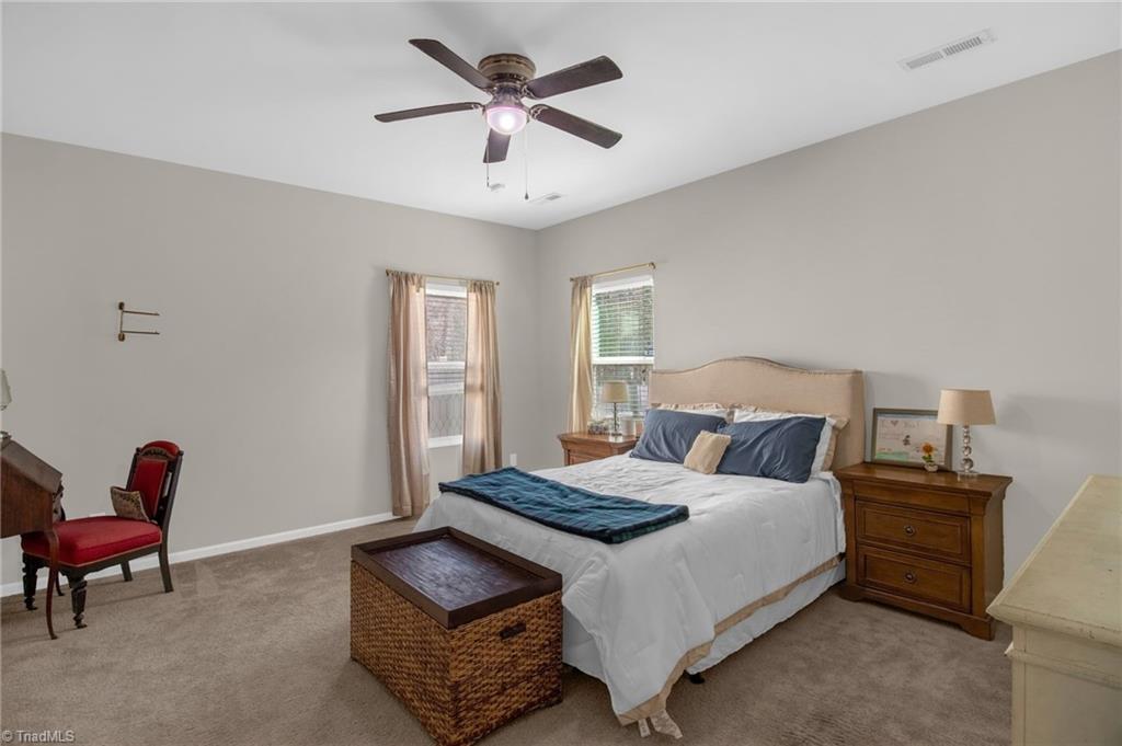 property viewer photo 17