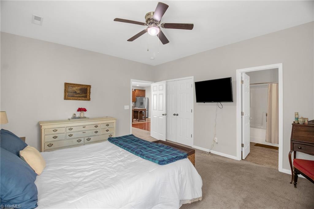 property viewer photo 18