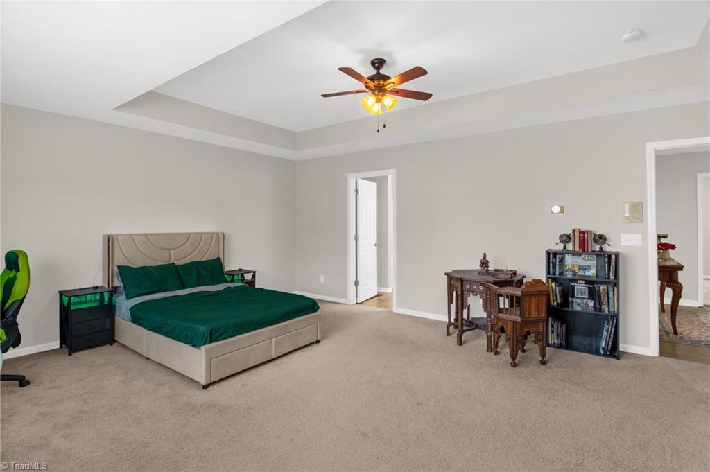 property viewer photo 23