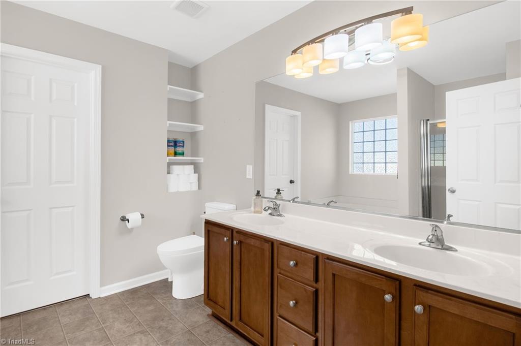 property viewer photo 25