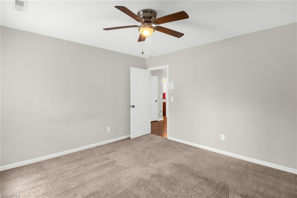 property viewer photo 30