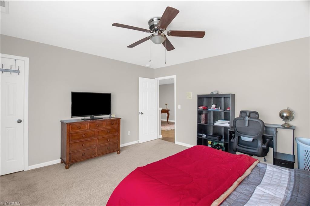 property viewer photo 32