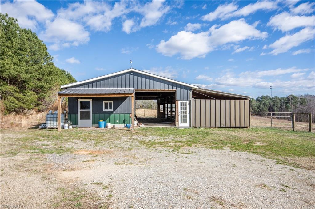 main property photo 27