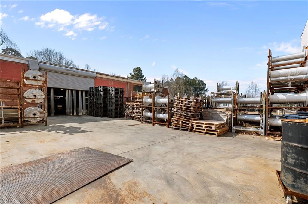main property photo 44