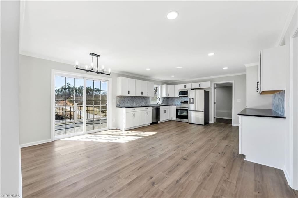 property viewer photo 15